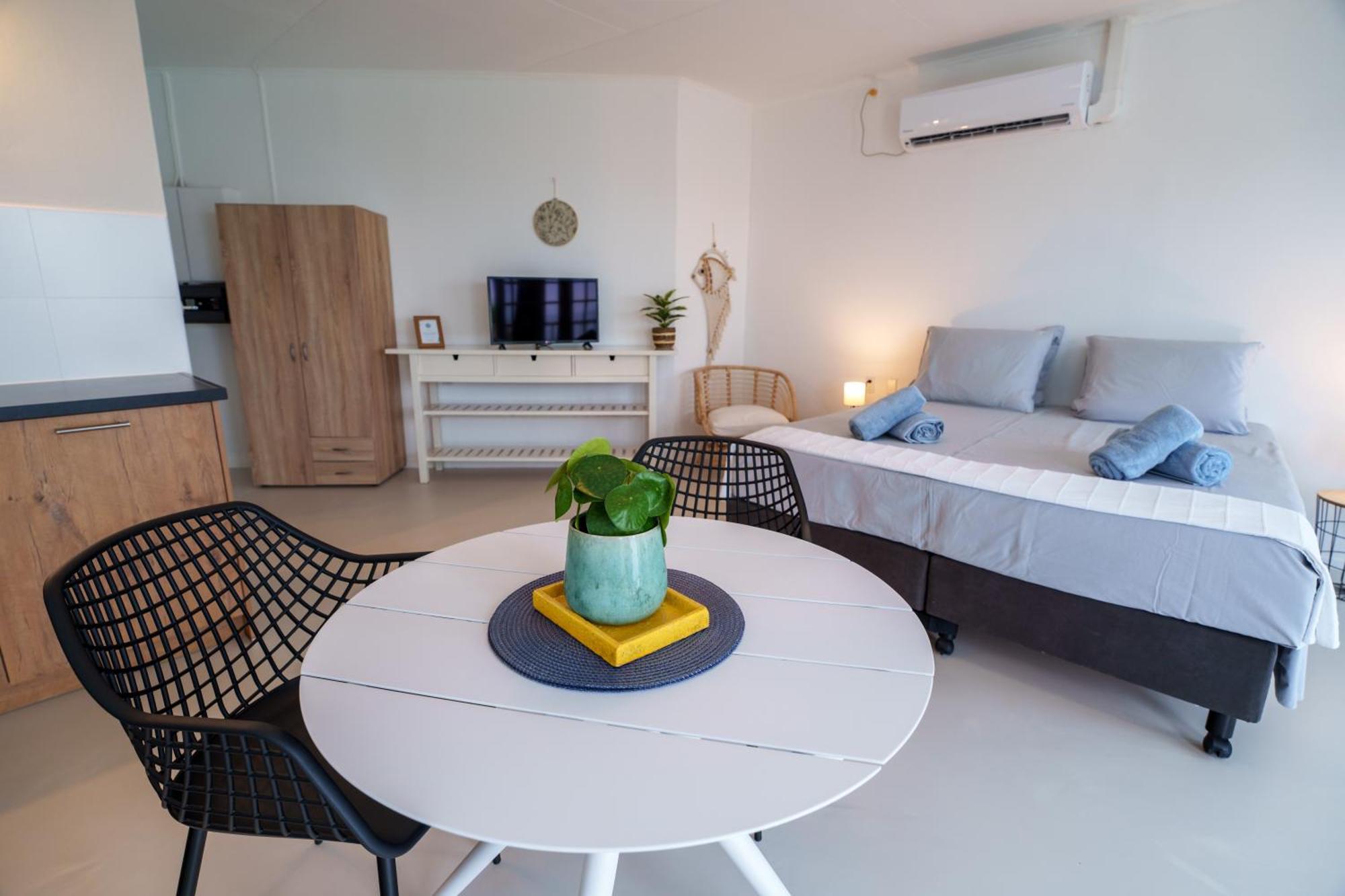Waterside Apartments Willemstad Esterno foto